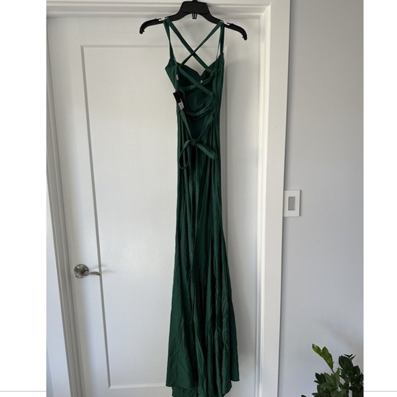 NEW La Femme Lace Up Back Jersey Mermaid Gown  Size 00 - Picture 7 of 12